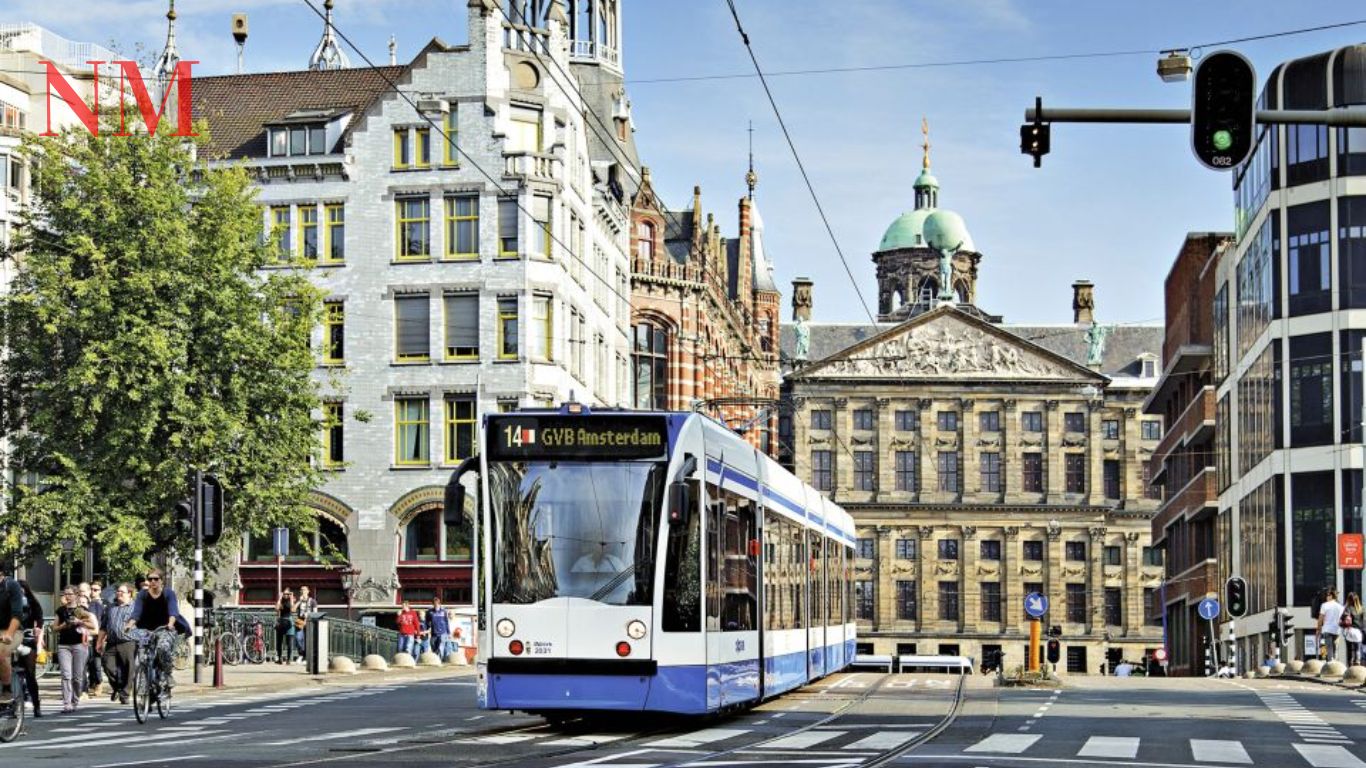 Entdecken Sie Amsterdam 2024: Der Ultimative Guide zu City Cards und Öffentlichen Verkehrsmitteln